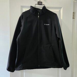 Columbia soft shell jacket Size L